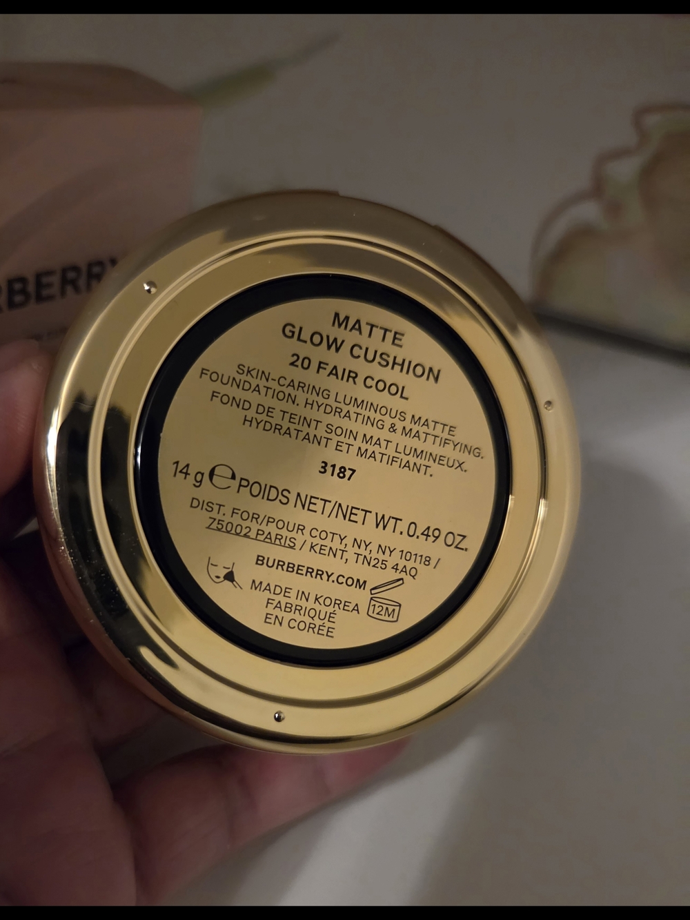 Burberry Matte Glow Cushion Foundation - Gold - Picture 5 of 8